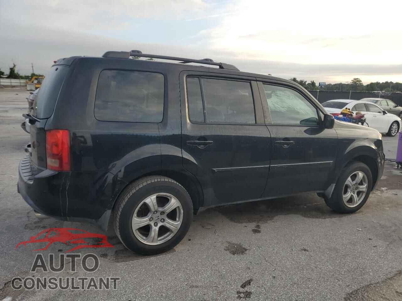 HONDA PILOT 2013 - 5FNYF3H66DB032096