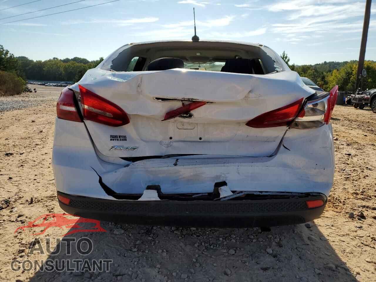FORD FOCUS 2017 - 1FADP3E29HL331538