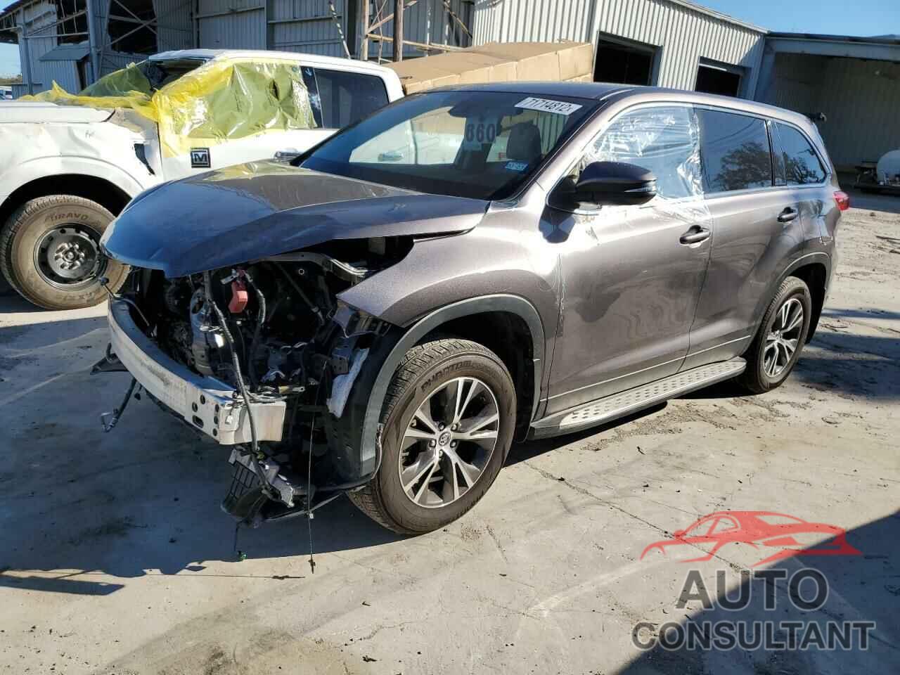 TOYOTA HIGHLANDER 2019 - 5TDZZRFH0KS307506