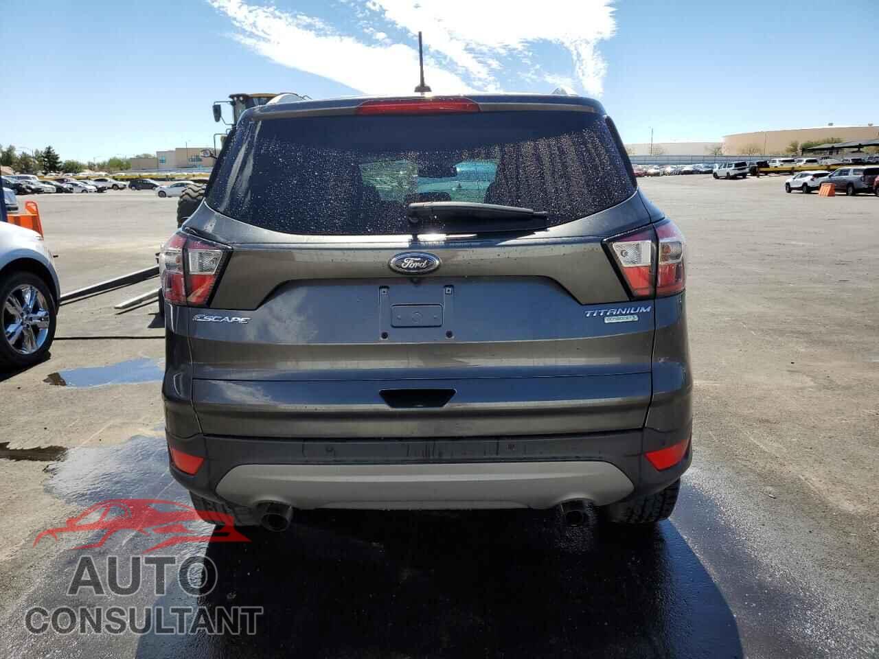 FORD ESCAPE 2017 - 1FMCU0JD4HUD20439