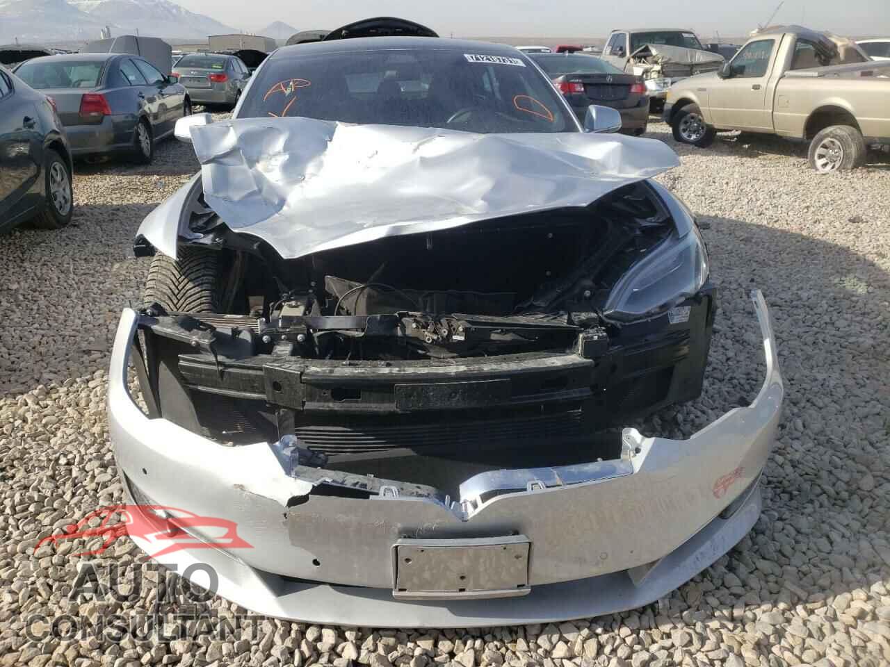 TESLA MODEL S 2017 - 5YJSA1E12HF202669