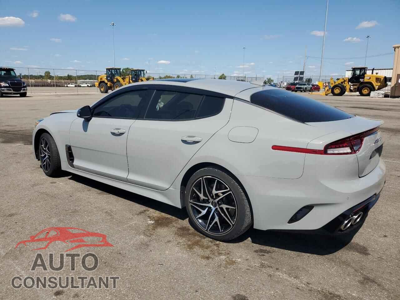 KIA STINGER 2022 - KNAE35LD3N6115377