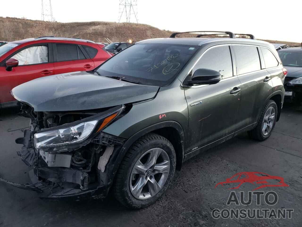 TOYOTA HIGHLANDER 2019 - 5TDDGRFH2KS069478