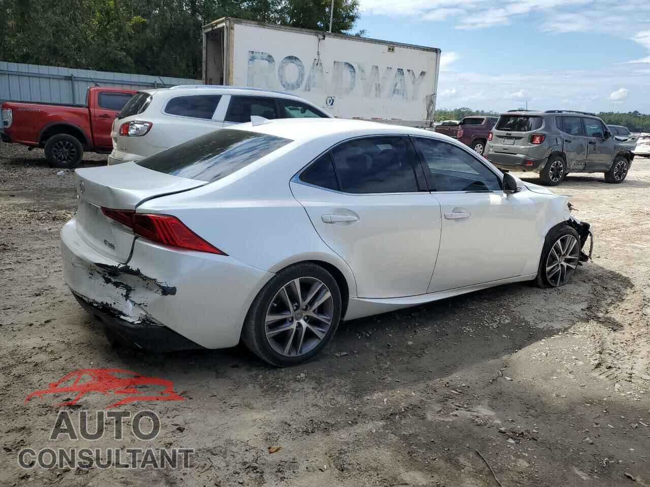 LEXUS IS 2018 - JTHBA1D22J5074871