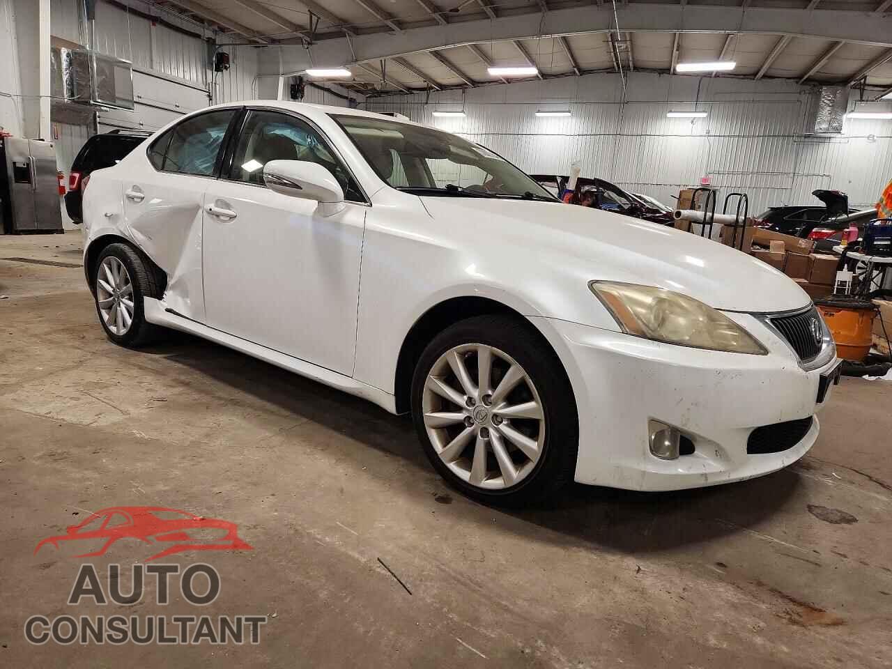 LEXUS IS 2010 - JTHCF5C29A2033010