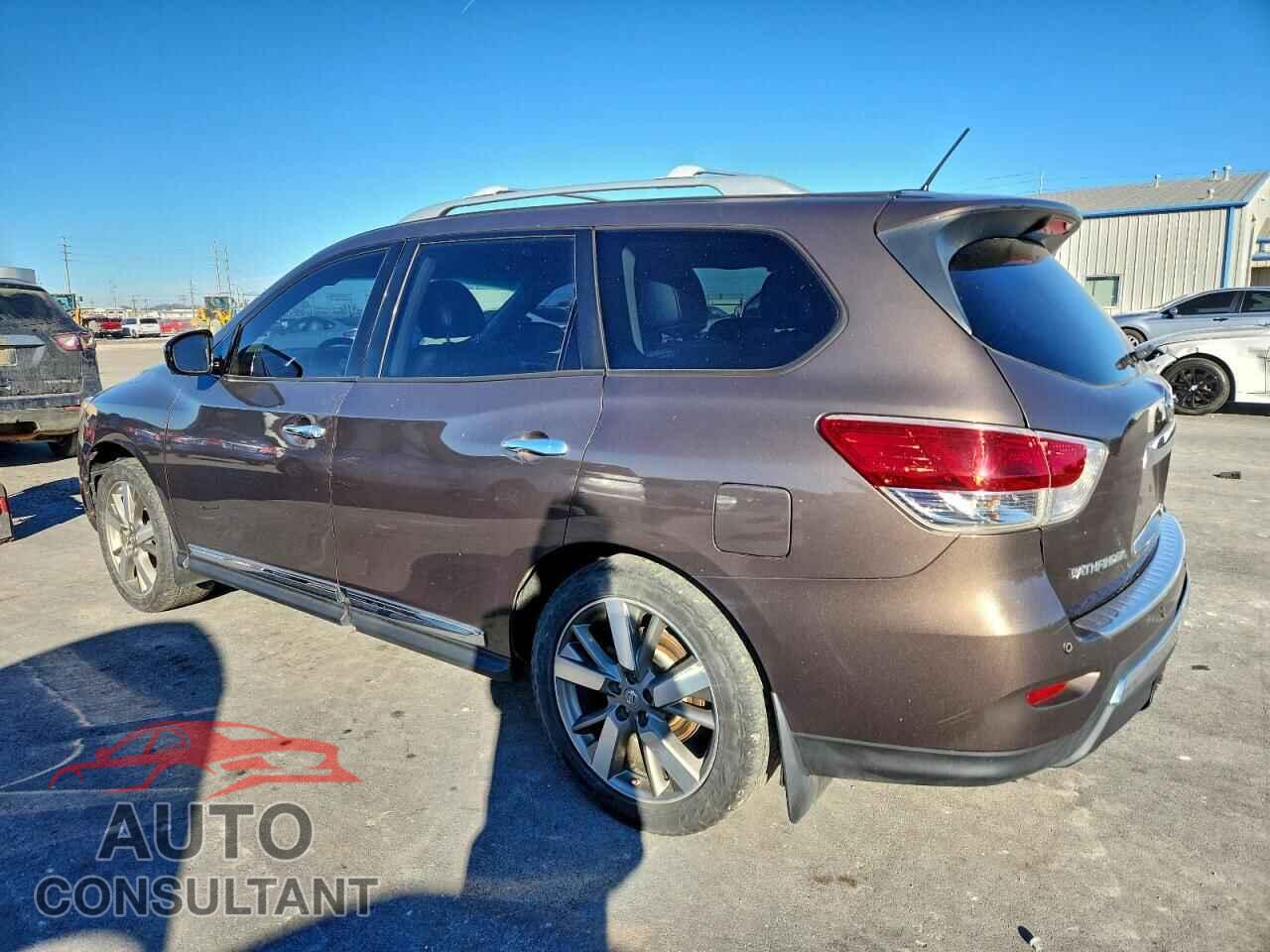 NISSAN PATHFINDER 2015 - 5N1AR2MM8FC647638
