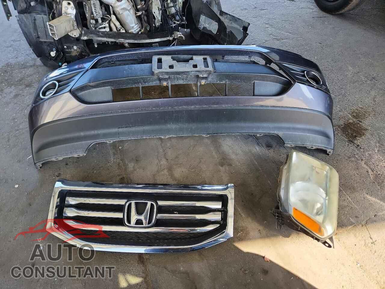 HONDA PILOT 2015 - 5FNYF3H35FB005187