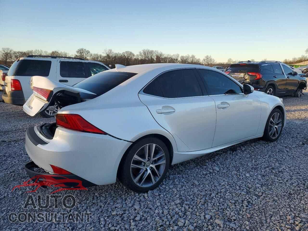 LEXUS IS 2018 - JTHBA1D29J5062197