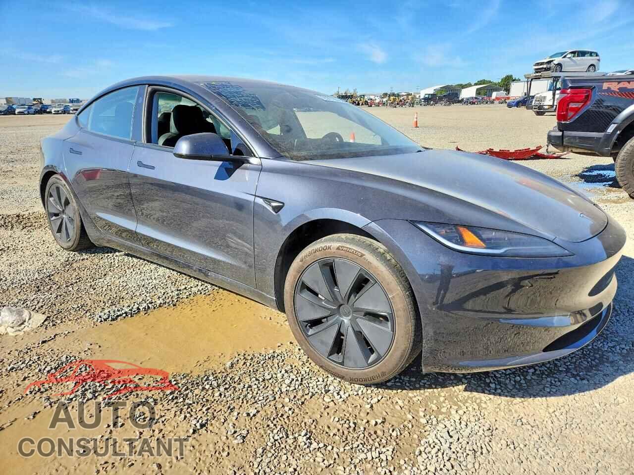 TESLA MODEL 3 2024 - 5YJ3E1EA5RF745363