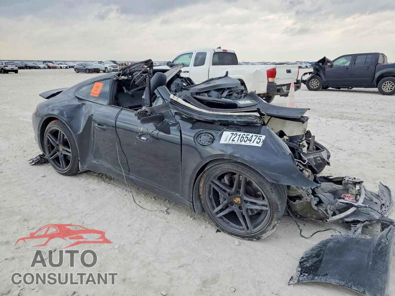 PORSCHE 911 2018 - WP0AA2A90JS105184