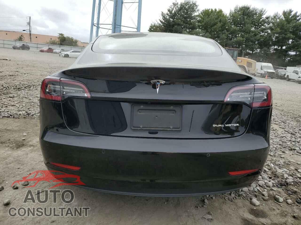 TESLA MODEL 3 2022 - 5YJ3E1EB5NF167820