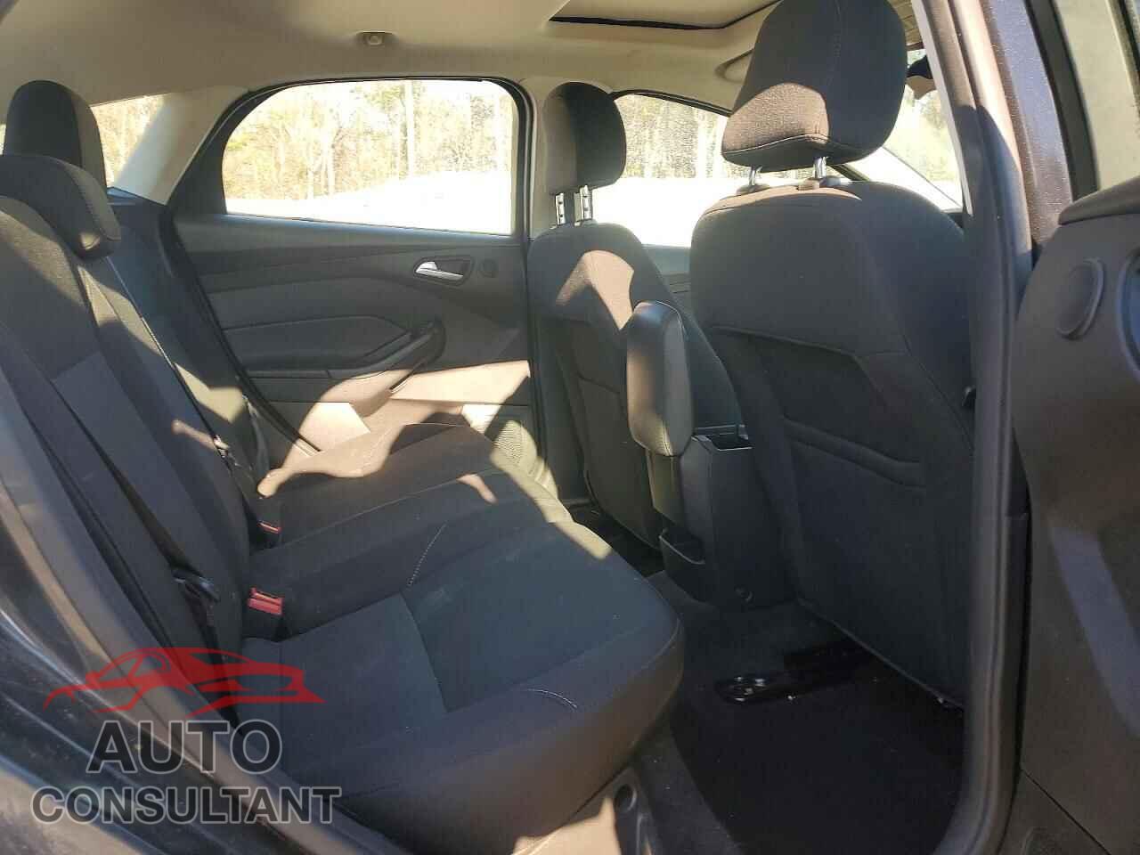 FORD FOCUS 2017 - 1FADP3M28HL322704