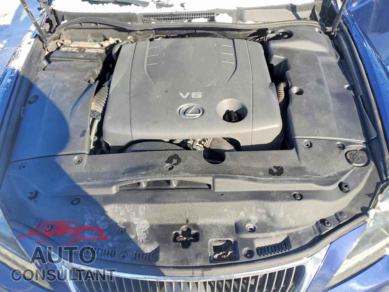 LEXUS IS 2011 - JTHCF5C29B5046713