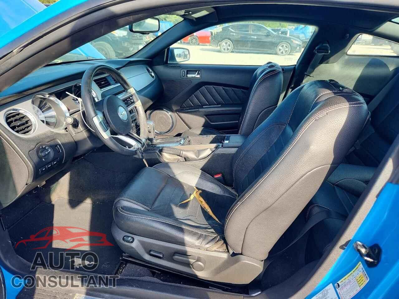 FORD MUSTANG 2011 - 1ZVBP8AM4B5137952