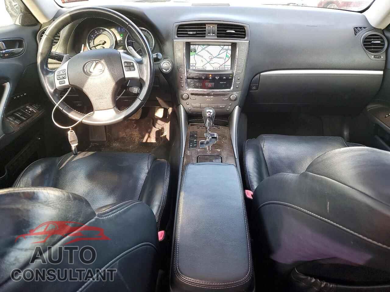 LEXUS IS 2012 - JTHCF5C25C5060318