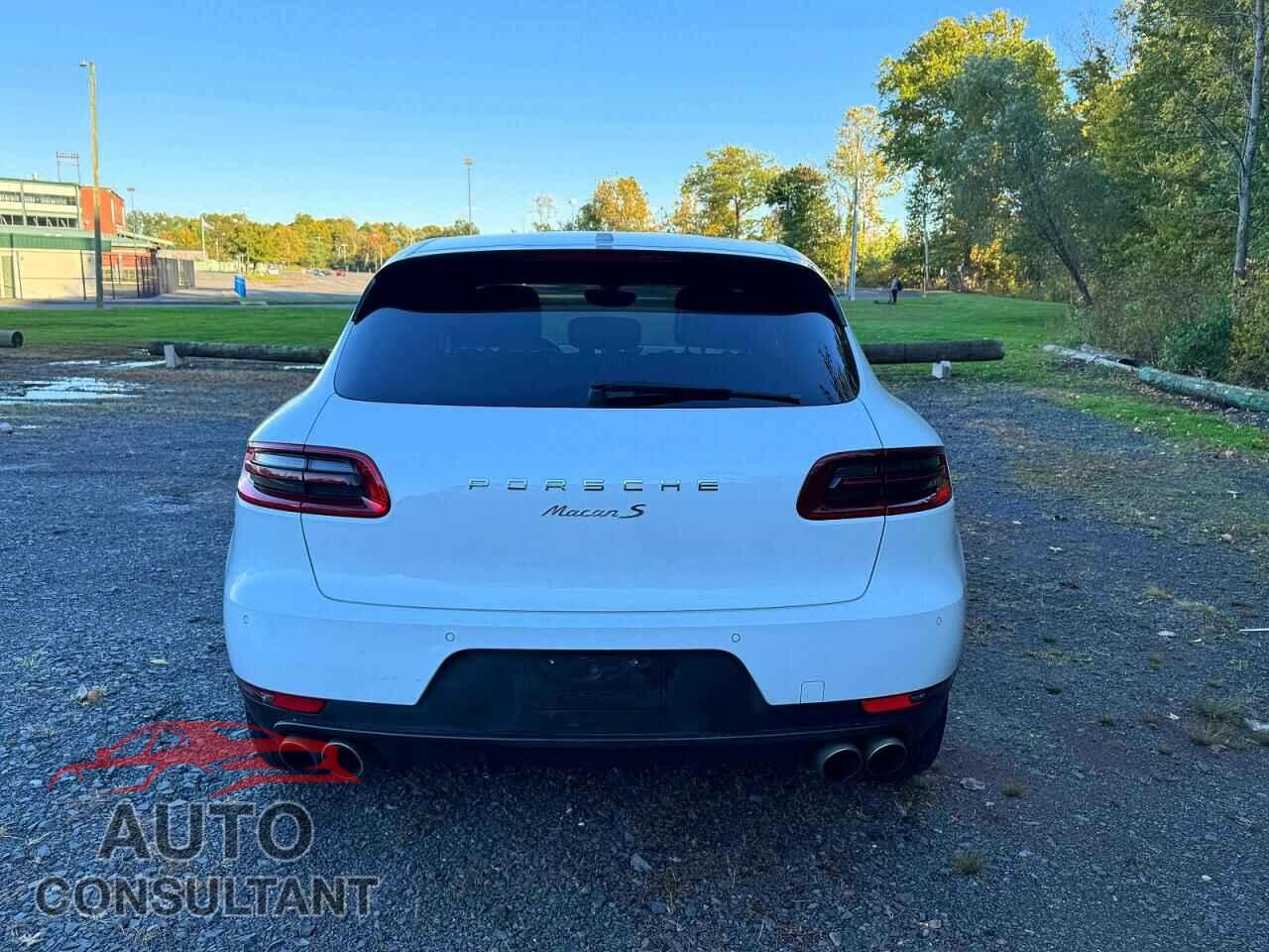 PORSCHE MACAN 2015 - WP1AB2A52FLB50430