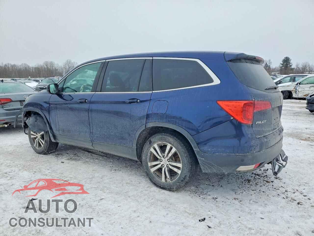 HONDA PILOT 2017 - 5FNYF6H38HB101061