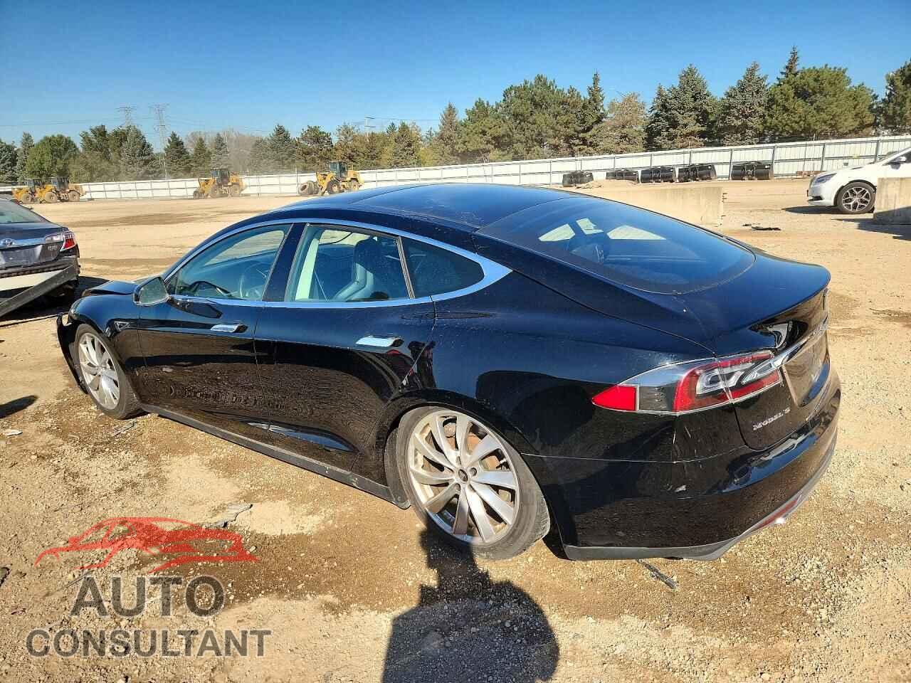 TESLA MODEL S 2013 - 5YJSA1CN3DFP12271