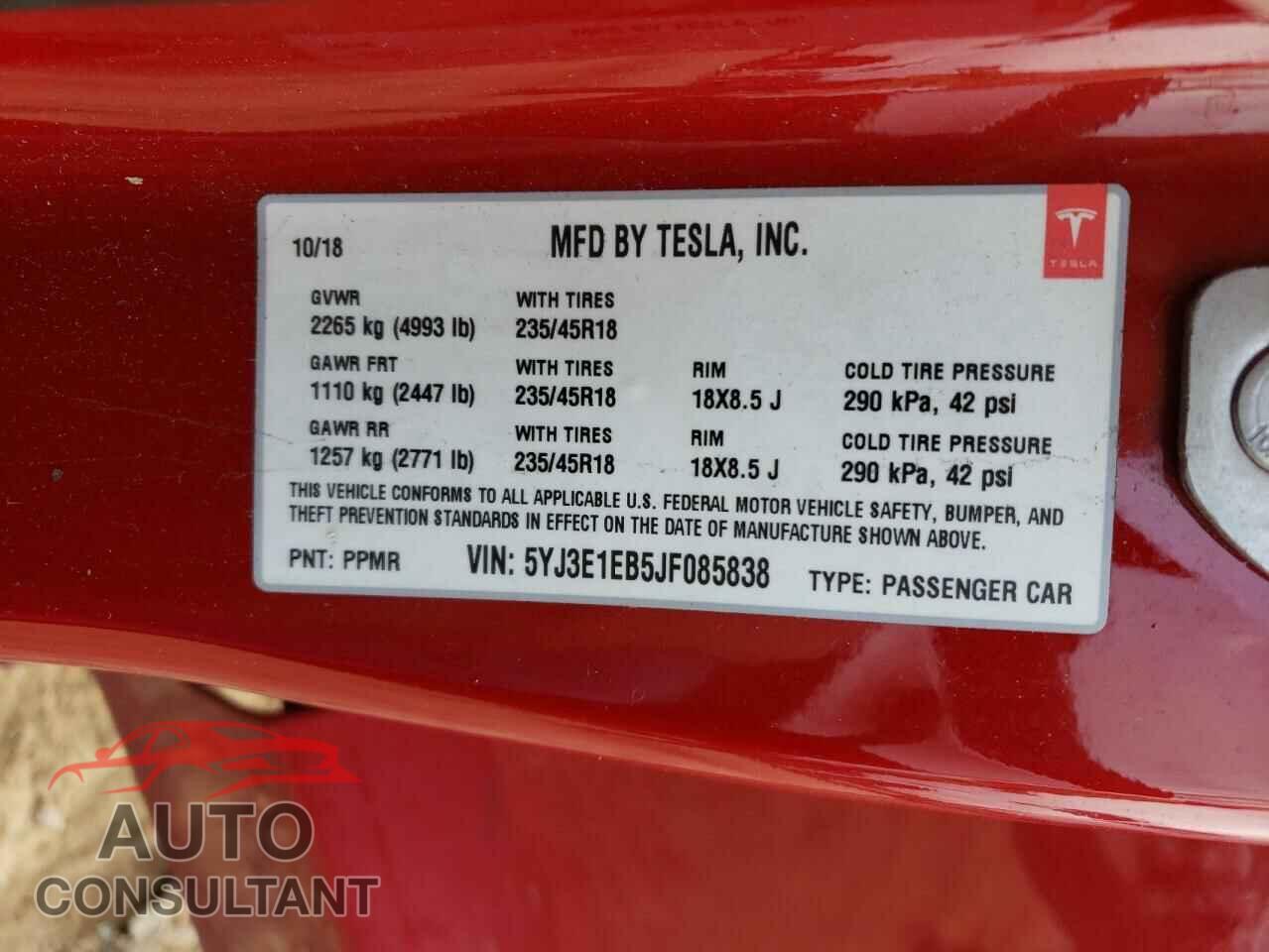 TESLA MODEL 3 2018 - 5YJ3E1EB5JF085838