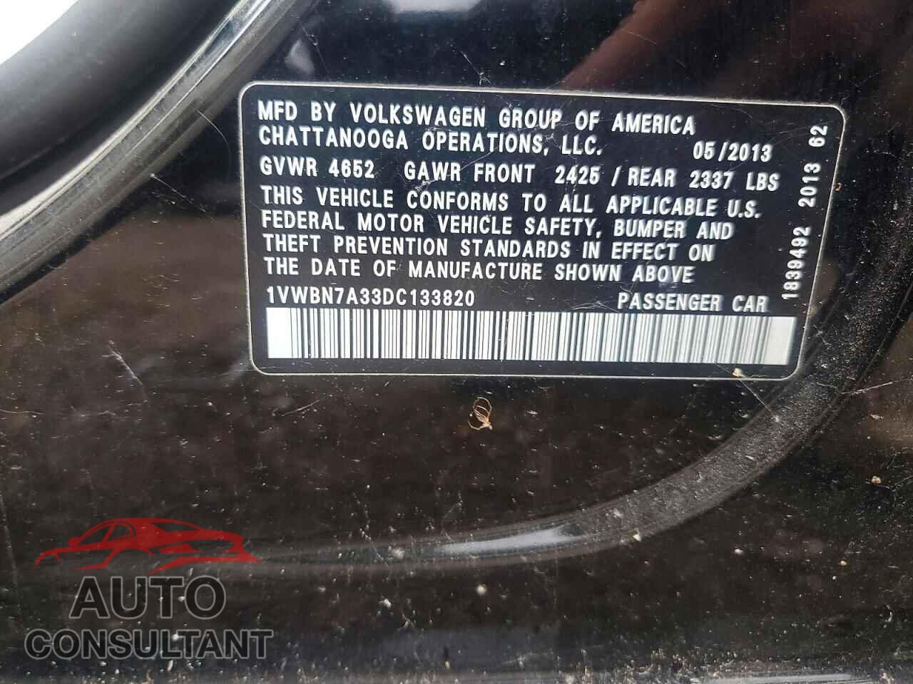 VOLKSWAGEN PASSAT 2013 - 1VWBN7A33DC133820