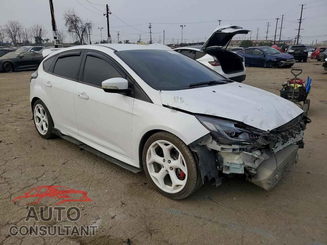 FORD FOCUS 2016 - 1FADP3L92GL282696