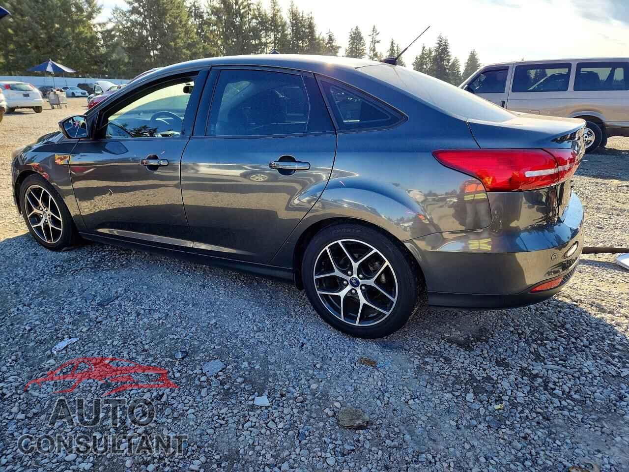 FORD FOCUS 2017 - 1FADP3H22HL248982