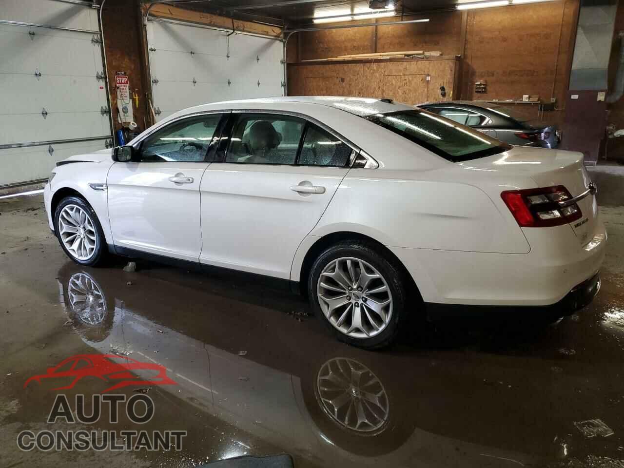 FORD TAURUS 2016 - 1FAHP2F82GG133146