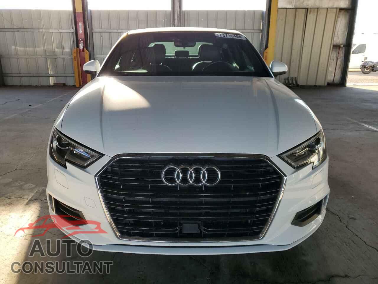 AUDI A3 2018 - WAUAUGFF8J1059240