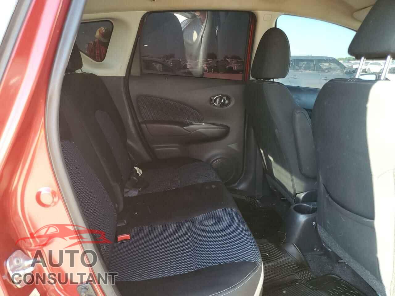 NISSAN VERSA 2017 - 3N1CE2CP4HL360859