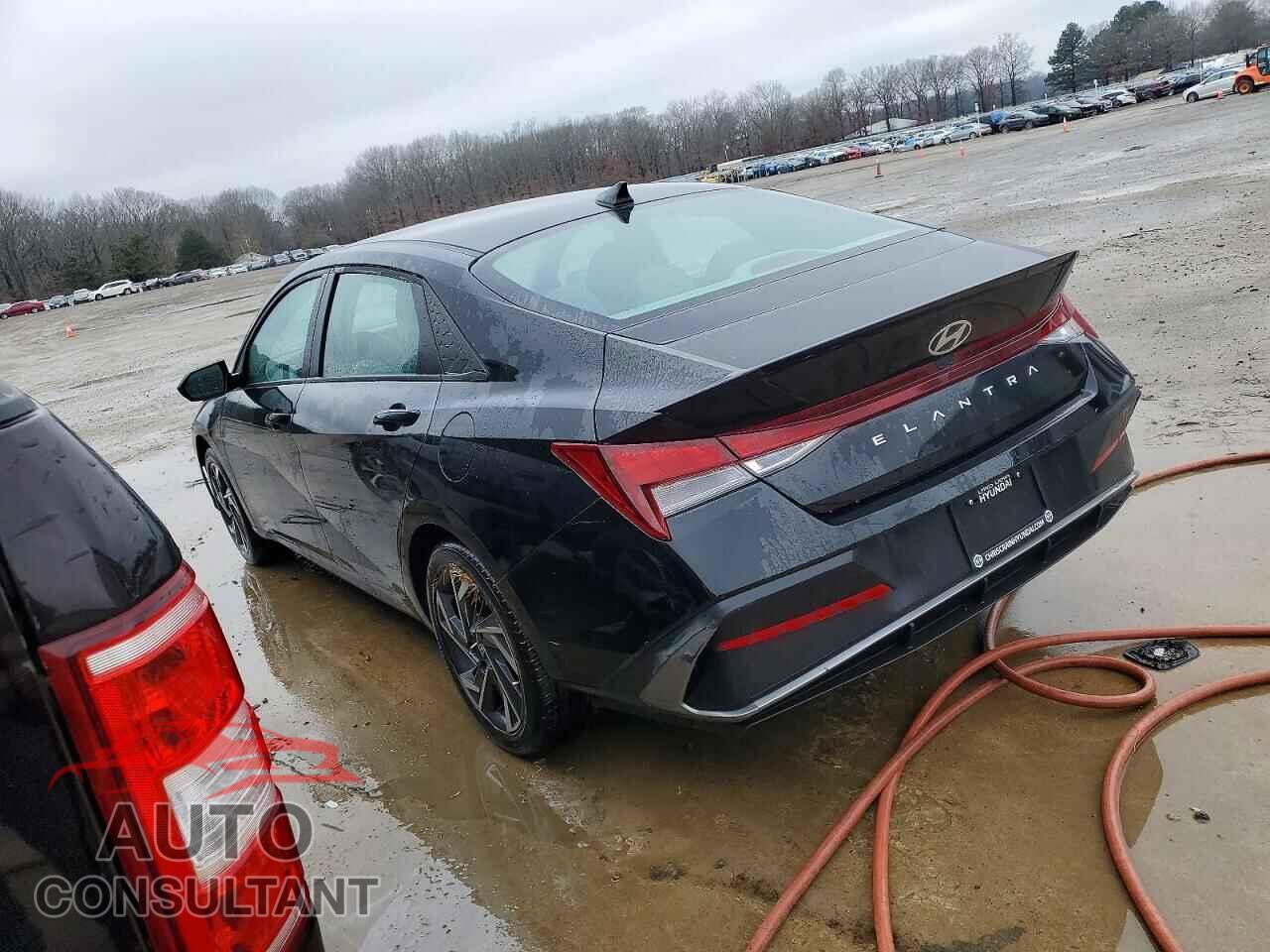HYUNDAI ELANTRA 2025 - KMHLM4DG2SU048669