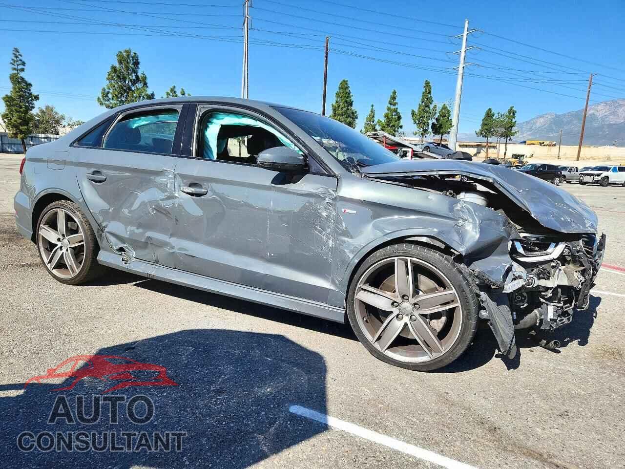 AUDI A3 2020 - WAUJEGFF0LA036664