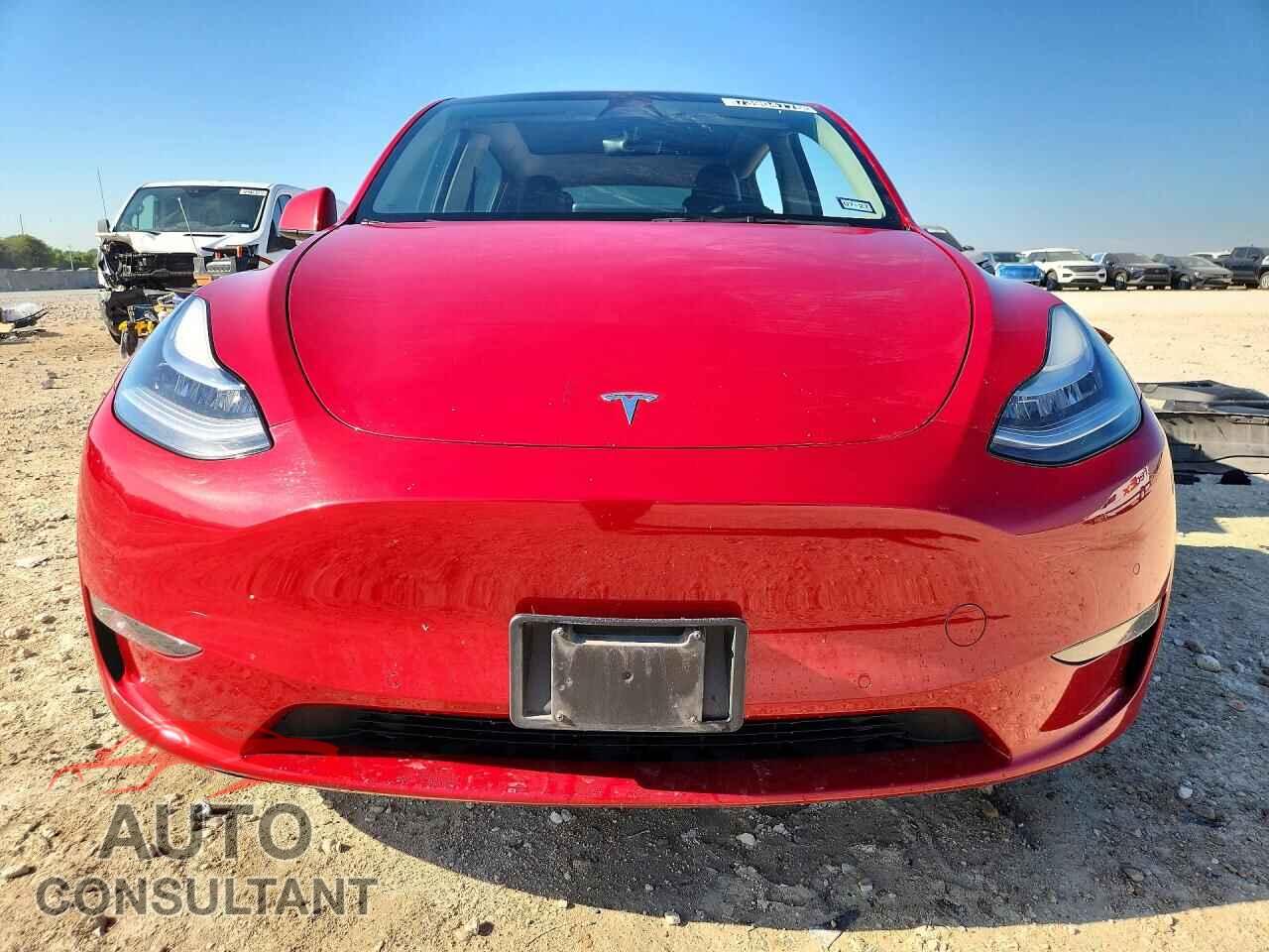 TESLA MODEL Y 2022 - 7SAYGDEE8NF480357