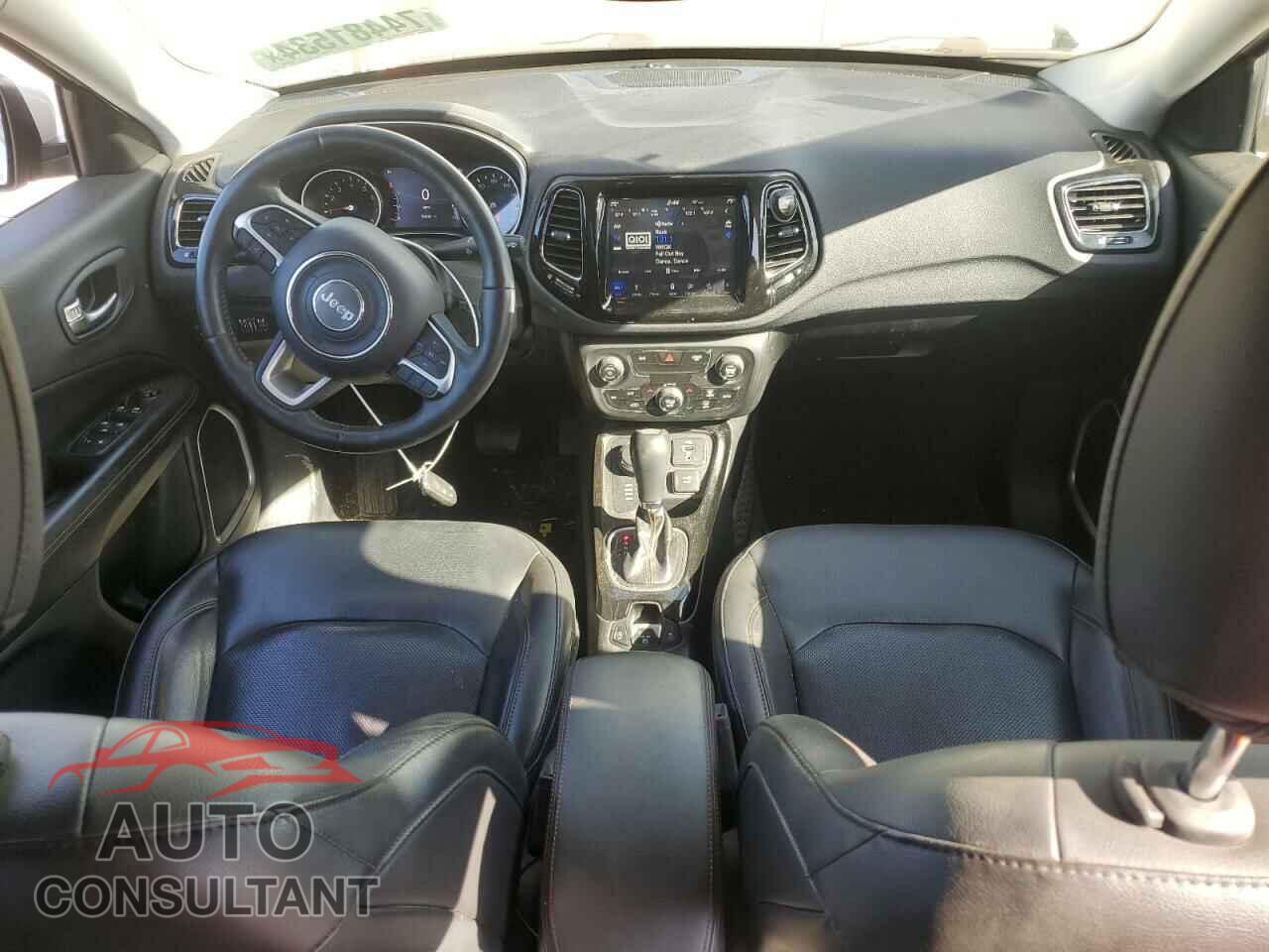 JEEP COMPASS 2018 - 3C4NJDCB0JT267232