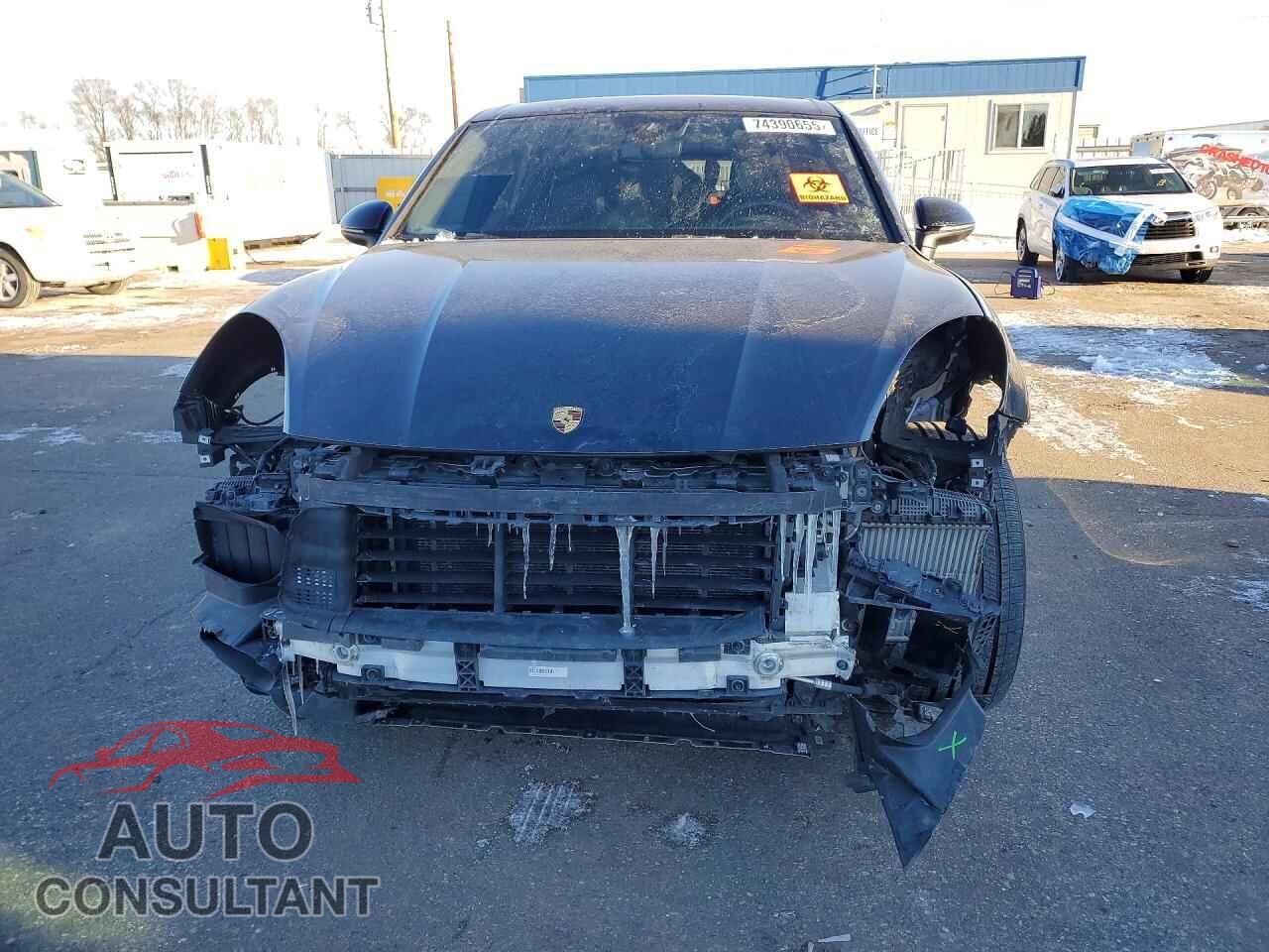PORSCHE CAYENNE 2019 - WP1AB2AY3KDA63697