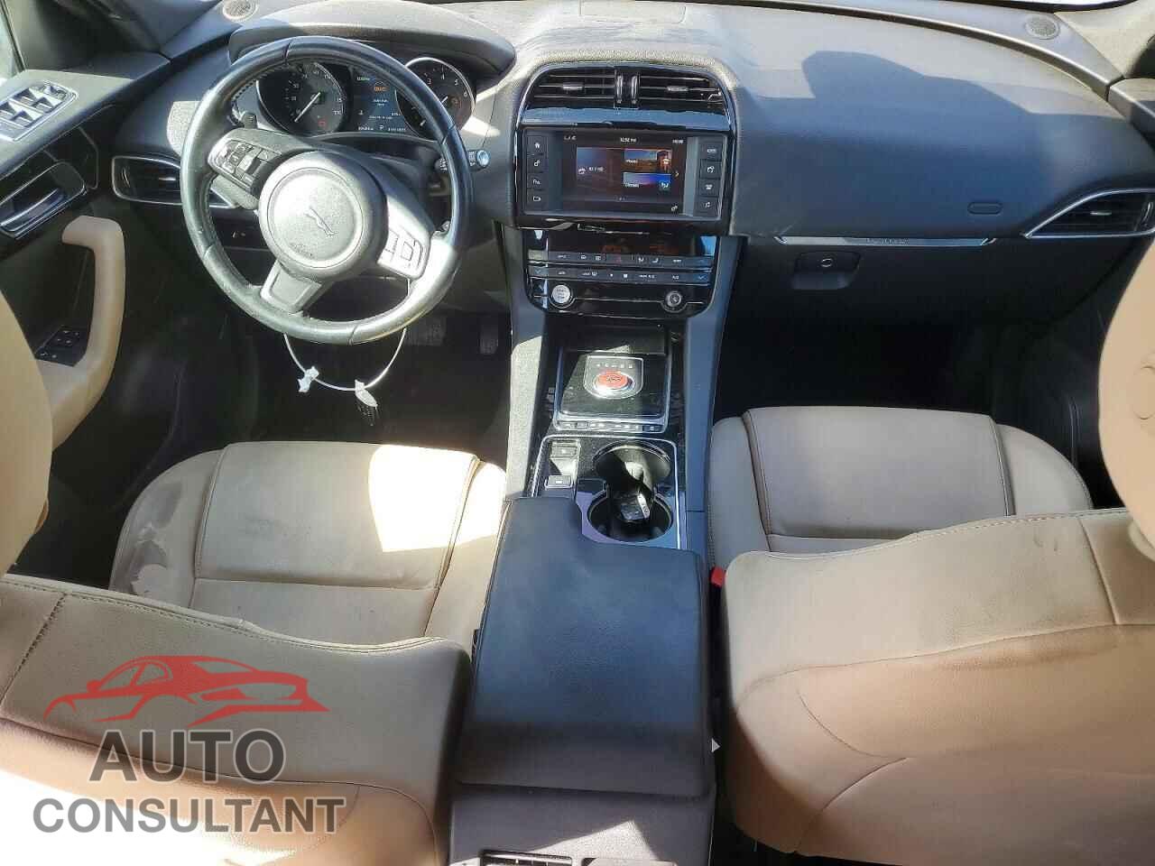 JAGUAR F-PACE 2017 - SADCJ2BV7HA092264