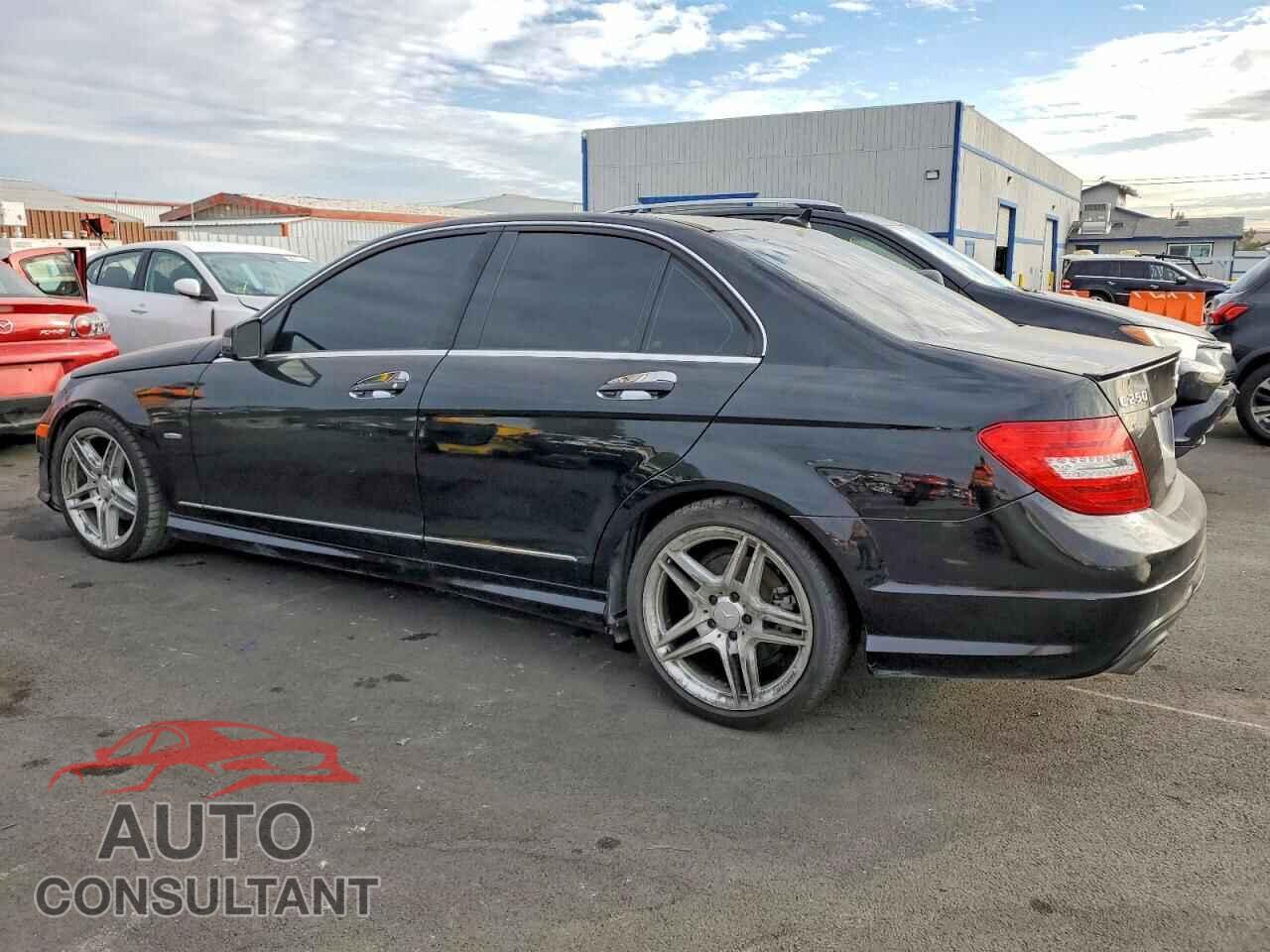 MERCEDES-BENZ C-CLASS 2012 - WDDGF4HB7CA618933