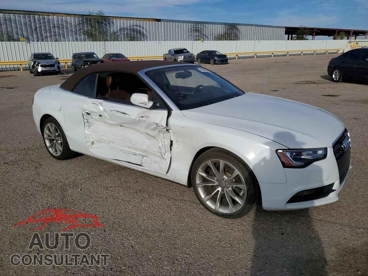 AUDI A5 2013 - WAUVFAFH3DN005707