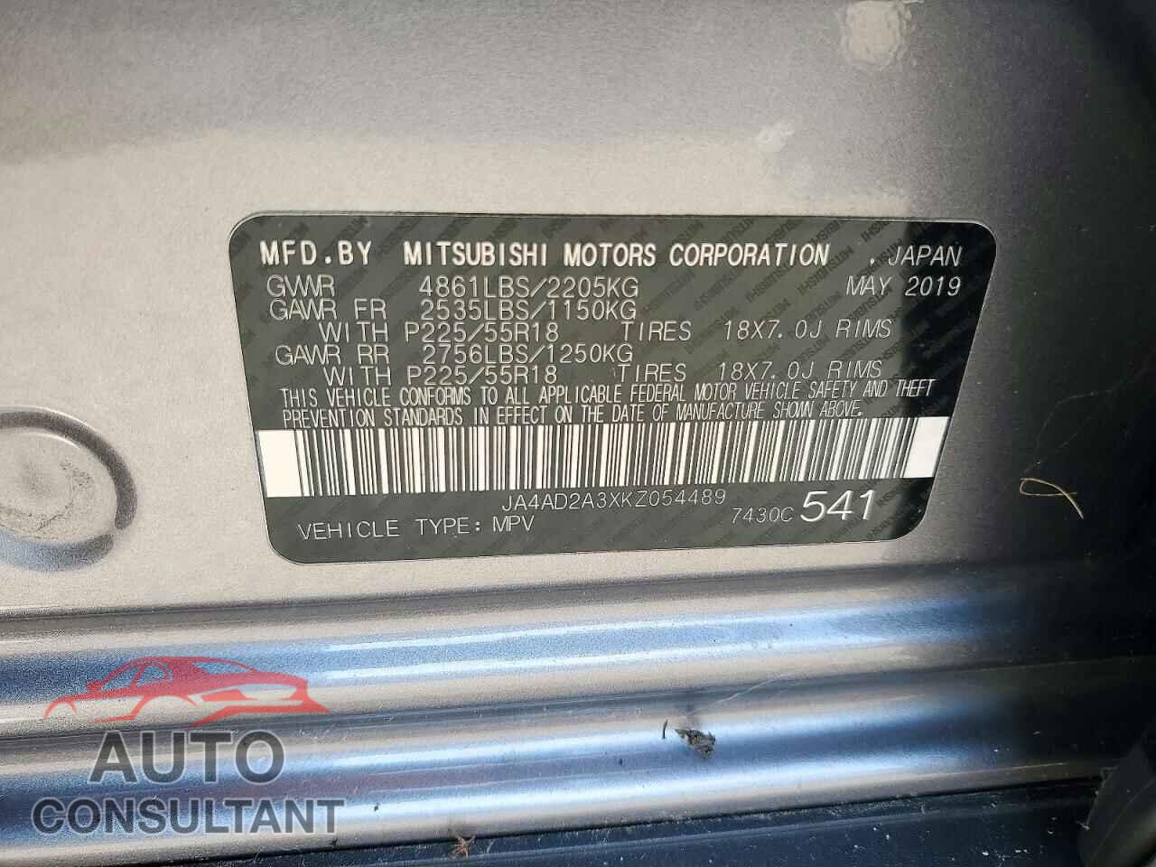 MITSUBISHI OUTLANDER 2019 - JA4AD2A3XKZ054489