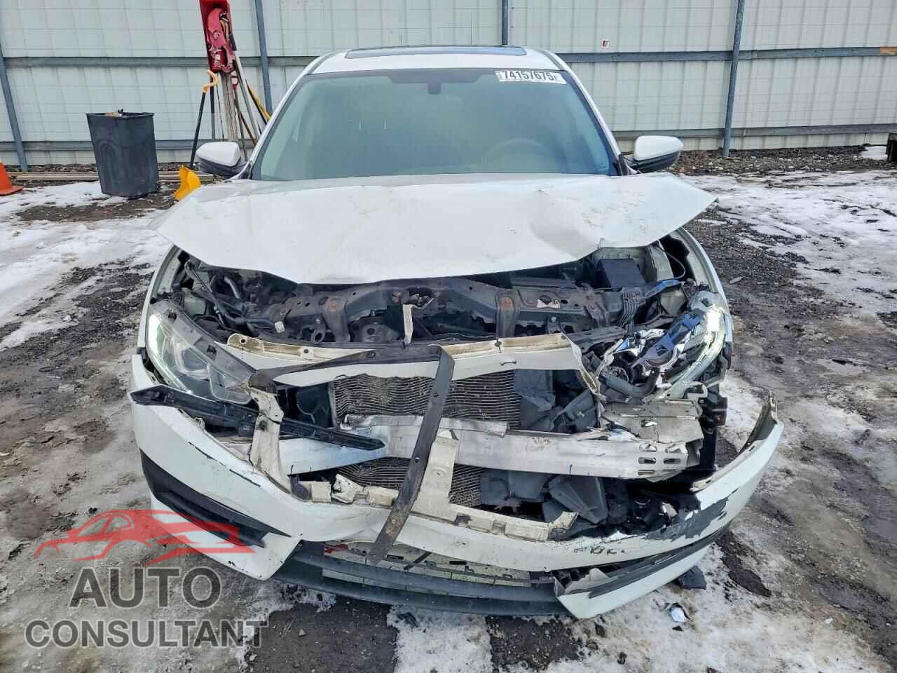 HONDA CIVIC 2018 - 2HGFC2F71JH525911