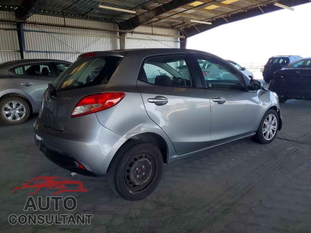 MAZDA 2 2014 - JM1DE1KZ4E0177033