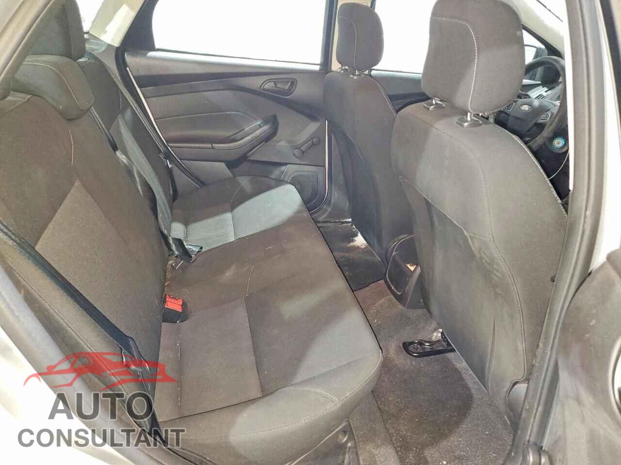 FORD FOCUS 2018 - 1FADP3E29JL298093