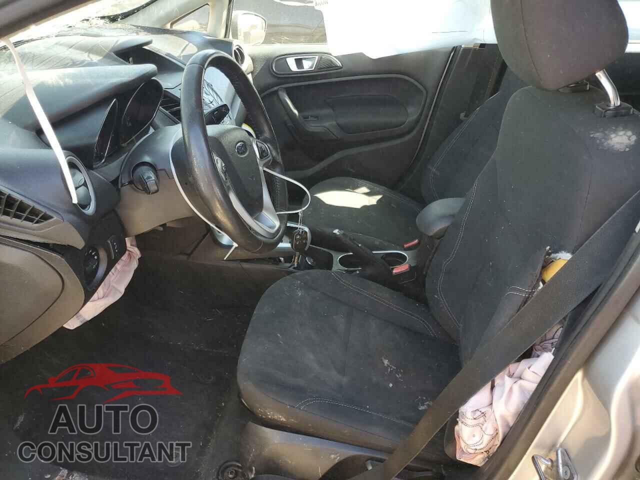 FORD FIESTA 2016 - 3FADP4EJXGM130001