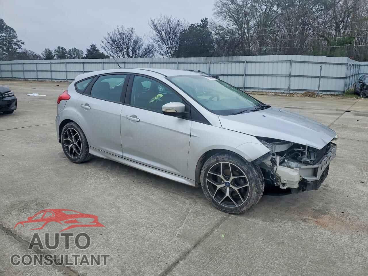 FORD FOCUS 2016 - 1FADP3K28GL335244
