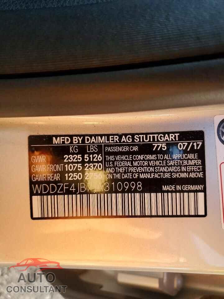 MERCEDES-BENZ E-CLASS 2018 - WDDZF4JB7JA310998