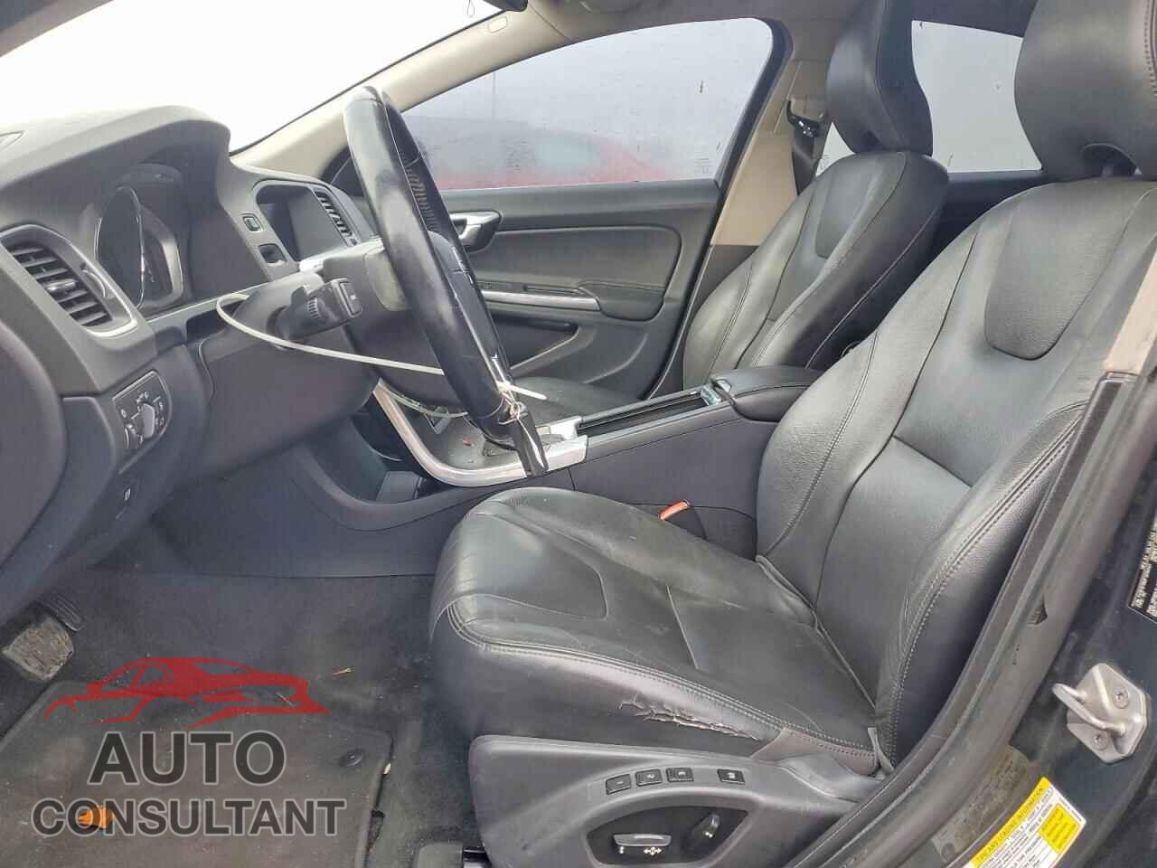 VOLVO S60 2015 - YV1612TB2F1314441