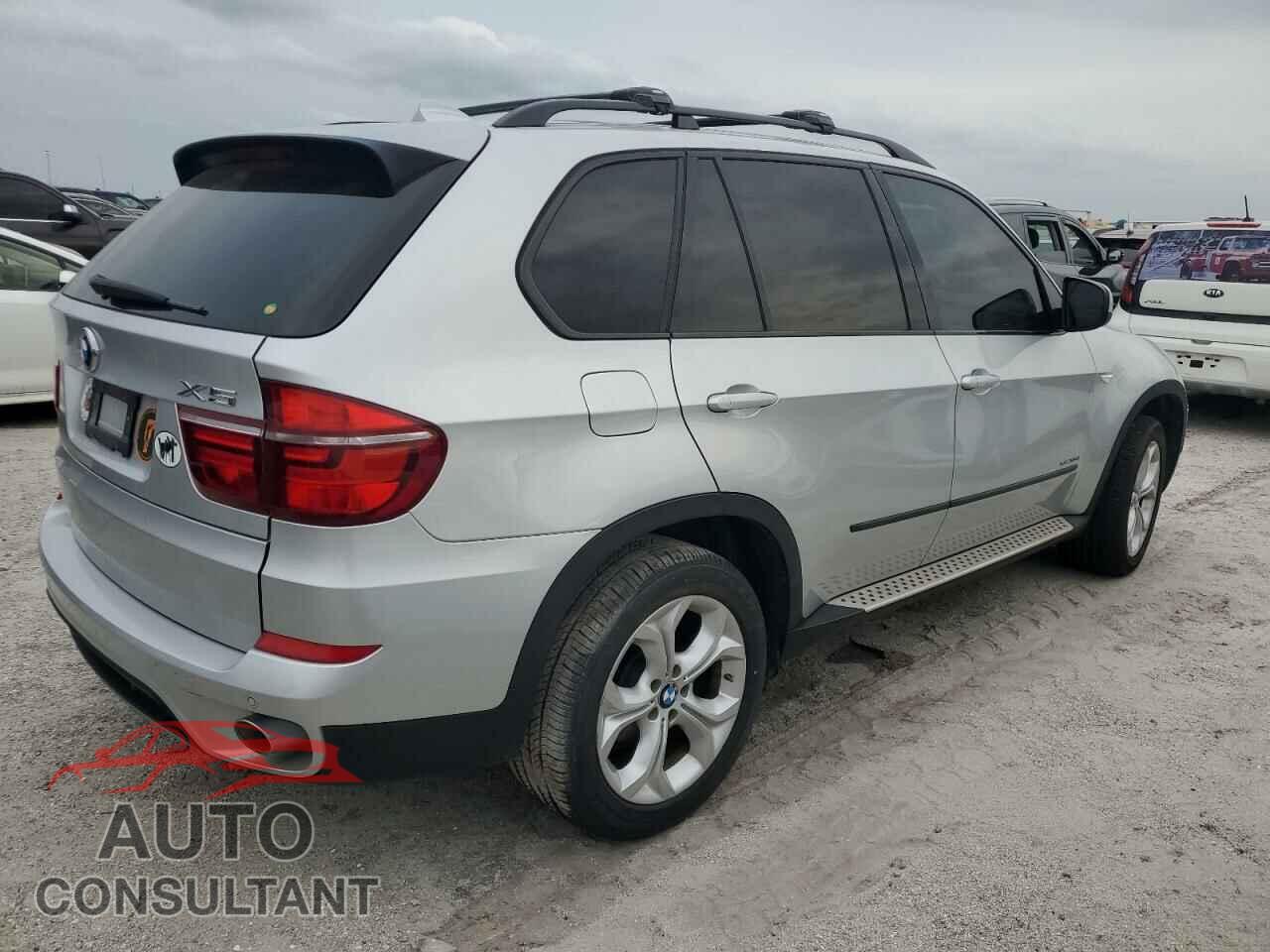 BMW X5 2011 - 5UXZW0C58BL368360