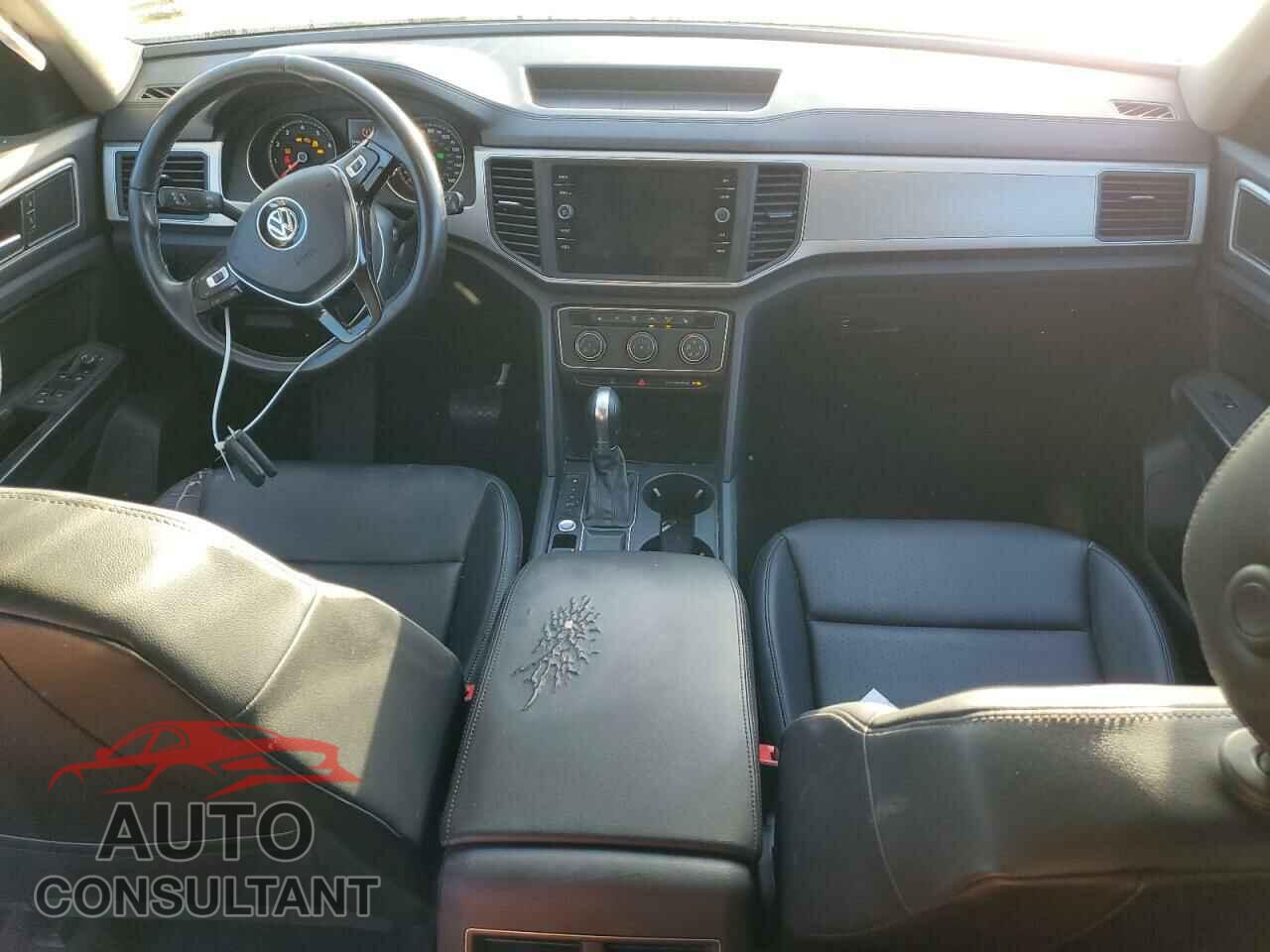 VOLKSWAGEN ATLAS 2018 - 1V2CR2CA3JC571659