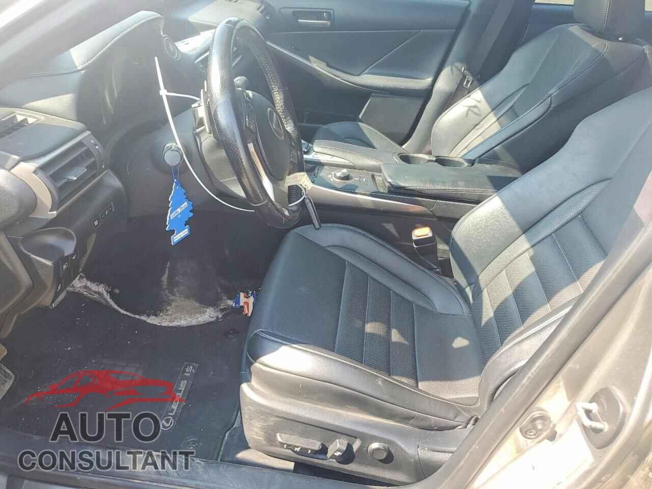 LEXUS IS 2017 - JTHCM1D27H5015434