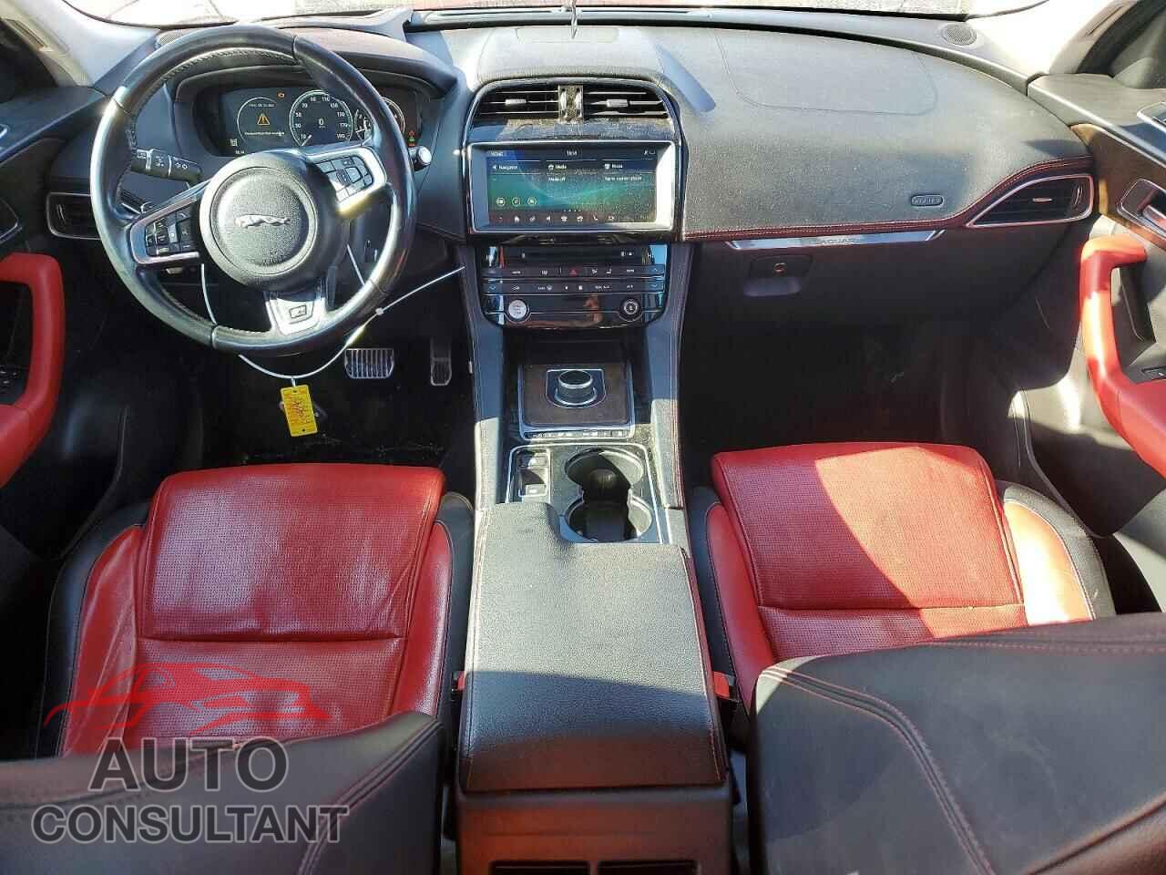 JAGUAR F-PACE 2017 - SADCL2BVXHA093306