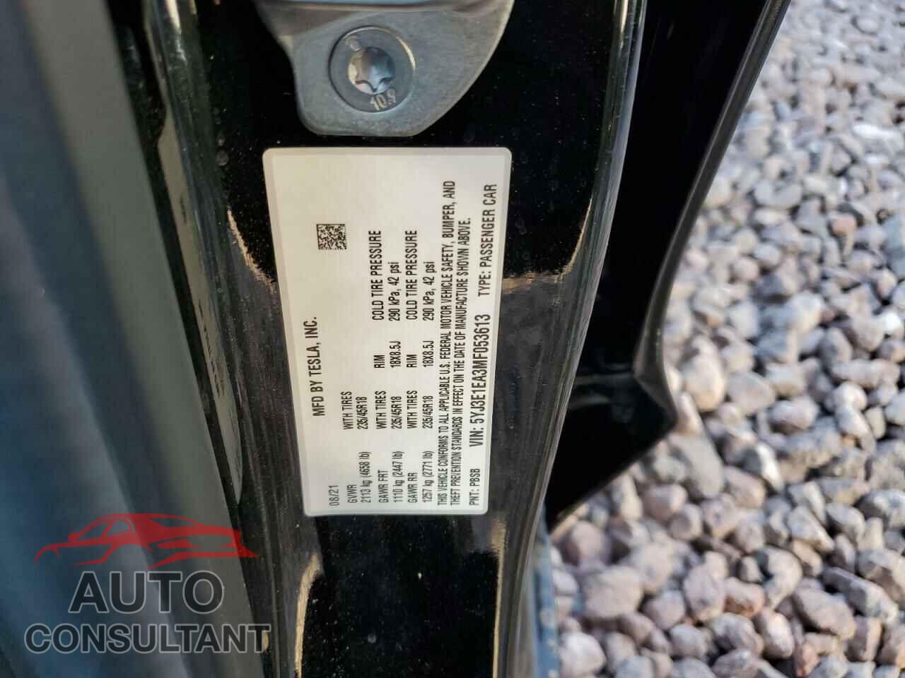 TESLA MODEL 3 2021 - 5YJ3E1EA3MF053613